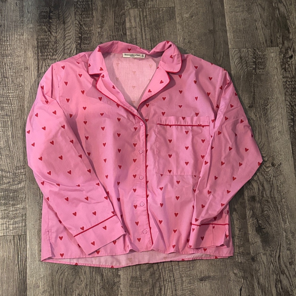 Abercrombie & Fitch Button Up Sleep Shirt - Pink Heart Print - Size Medium